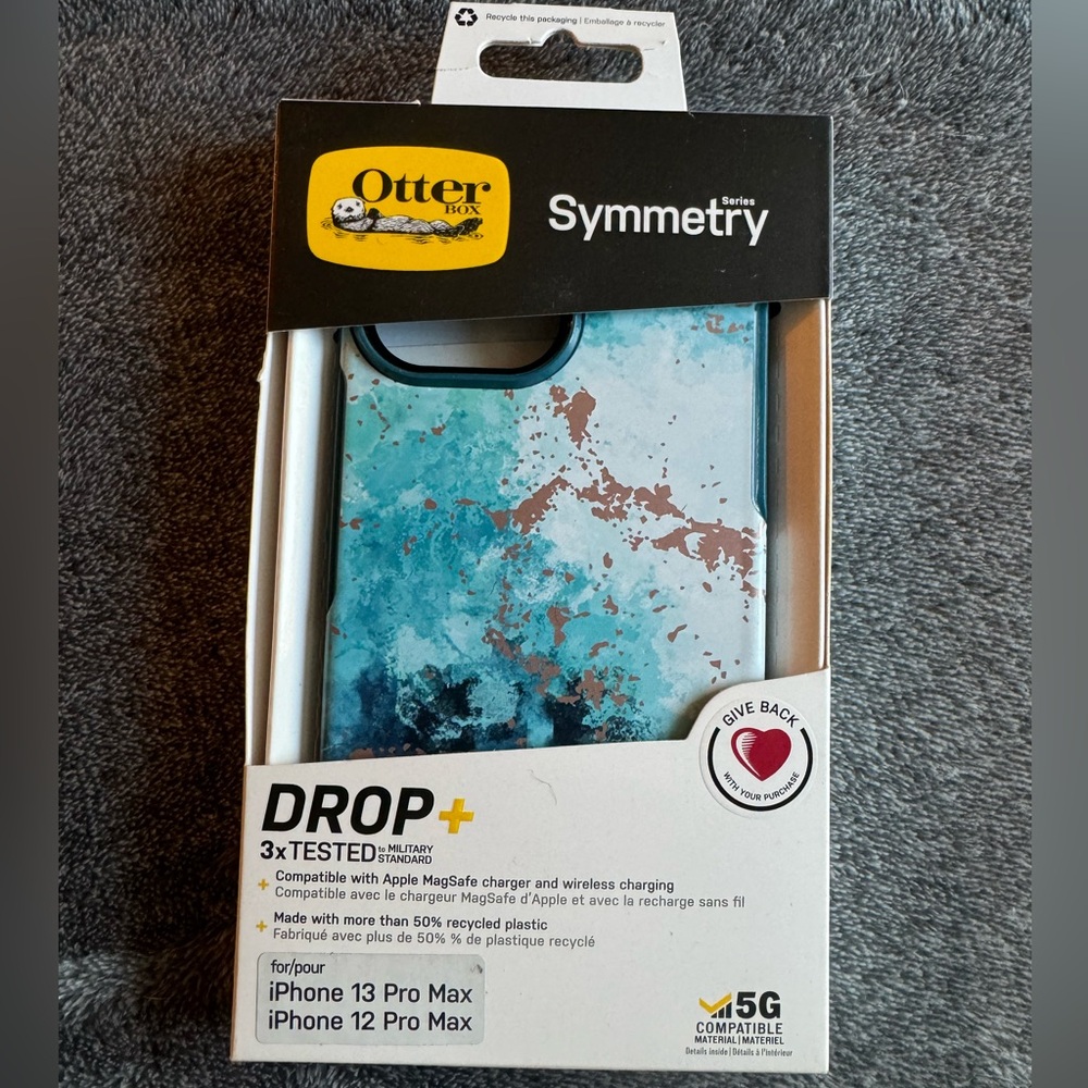 OTTERBOX NWT IPHONE 13/12 Pro max case